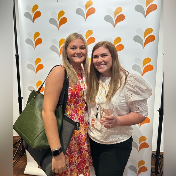 The impeccable pig dress - Picture 2 of 2